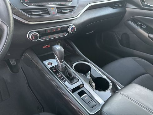 Used 2023 Nissan Altima 2.5 SV image 38