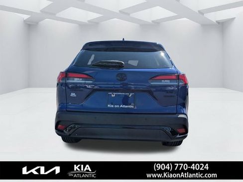 Used 2024 Toyota Corolla Cross AWD Hybrid w/ Convenience Package image 4