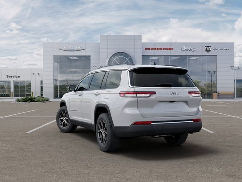 New 2025 Jeep Grand Cherokee L Limited AWD/4WD image 3