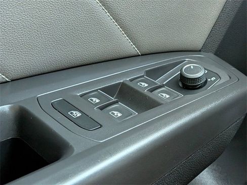 Used 2022 Volkswagen Atlas SEL image 28