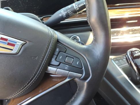 Used 2022 Cadillac Escalade Sport Platinum AWD/4WD image 17