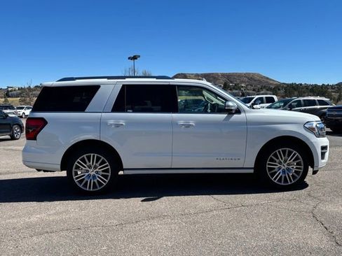 Used 2022 Ford Expedition Platinum image 6