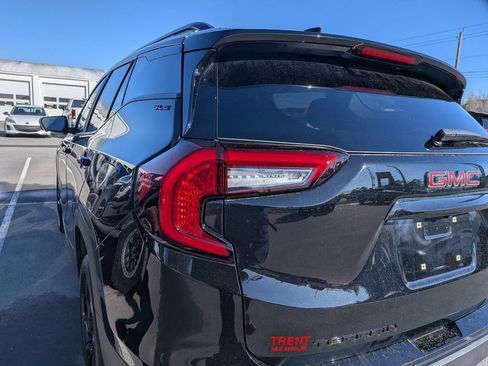 Certified 2024 GMC Terrain SLE w/ Elevation Edition image 7