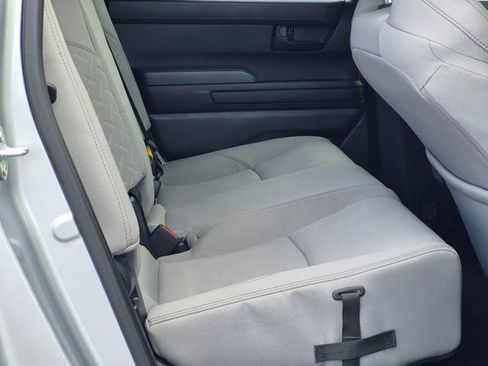 Used 2025 Toyota Tacoma SR5 image 17