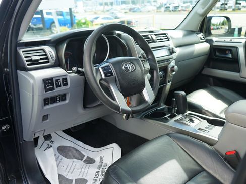 Used 2012 Toyota 4Runner SR5 w/ Convenience Pkg AWD/4WD image 13