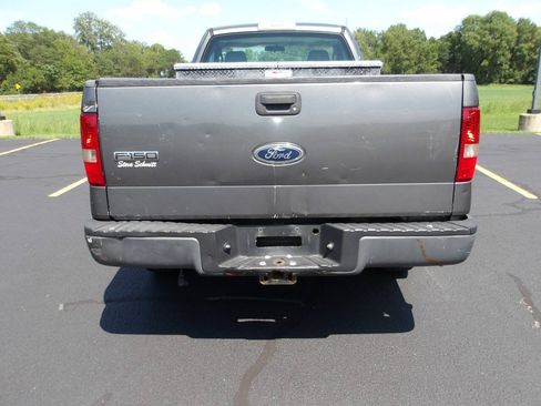 Used 2005 Ford F150 XL RWD image 4