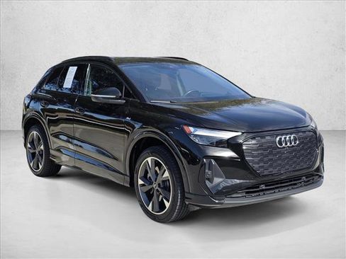 Certified 2024 Audi Q4 e-tron Premium image 3