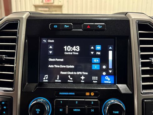 Used 2017 Ford F250 Lariat w/ Chrome Package image 42