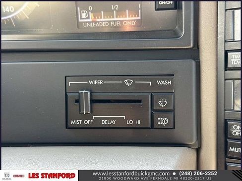 Used 1993 Cadillac Allante image 25