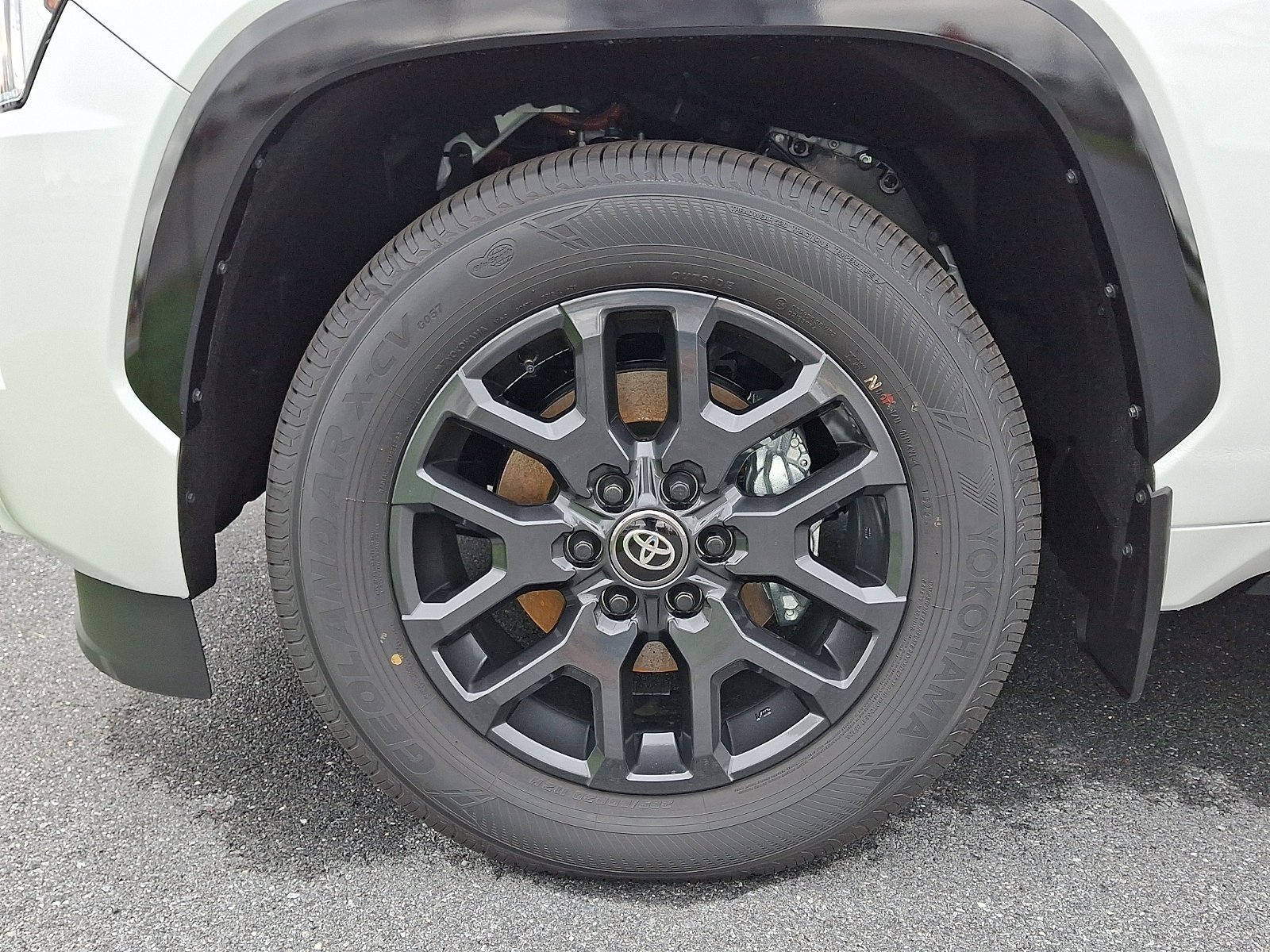 New 2026 Toyota Sequoia Platinum AWD/4WD image 4