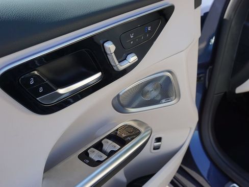 Used 2025 Mercedes-Benz C 300 Sedan image 21