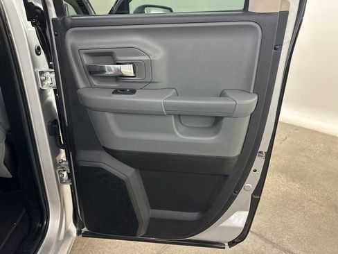 Used 2014 RAM 1500 Classic SLT image 22