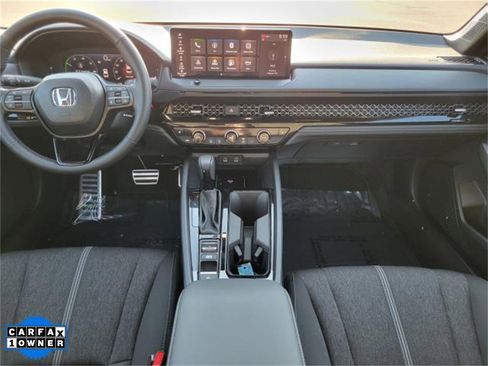 Used 2025 Honda Accord Sport image 12