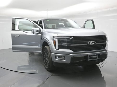 New 2025 Ford F150 Platinum w/ Equipment Group 702A High image 33