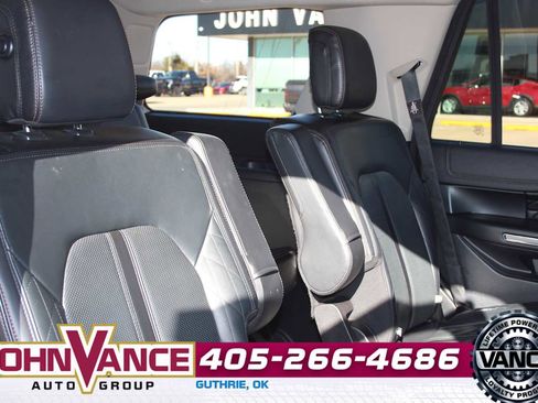 Used 2019 Ford Expedition Platinum image 21