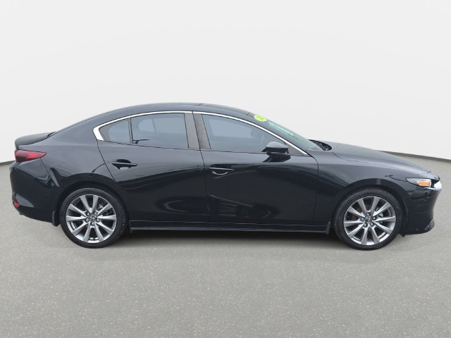 Used 2022 MAZDA MAZDA3 s FWD image 4