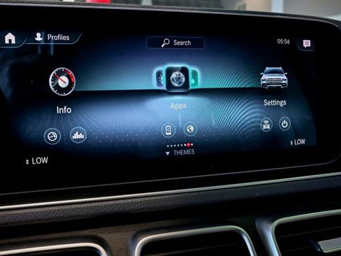 Used 2020 Mercedes-Benz GLE 350 4MATIC w/ Premium Package image 38
