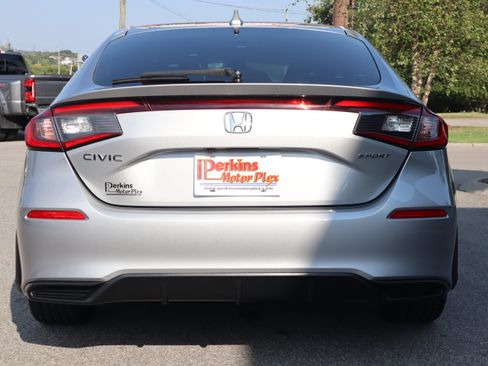 Used 2022 Honda Civic Sport image 8