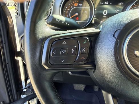 Used 2022 Jeep Wrangler Unlimited Sport image 10