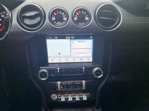 Used 2017 Ford Mustang GT Premium w/ GT Performance Package RWD image 13