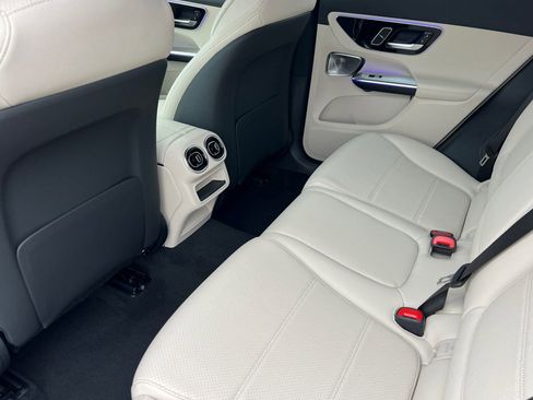 New 2026 Mercedes-Benz GLC 300 image 4