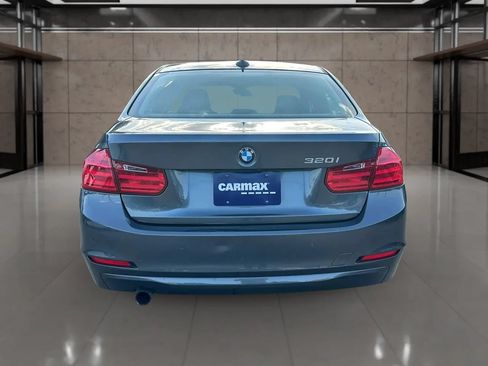 Used 2014 BMW 320i Sedan RWD image 17