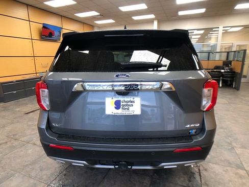 Certified 2023 Ford Explorer XLT w/ Equipment Group 202A AWD/4WD image 6