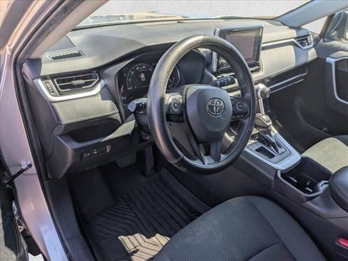 Used 2023 Toyota RAV4 LE FWD image 9