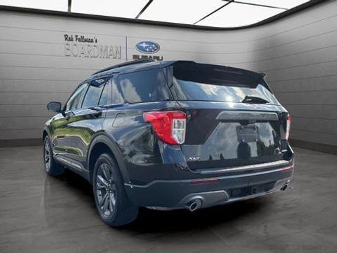 Used 2021 Ford Explorer XLT w/ Equipment Group 202A AWD/4WD image 7