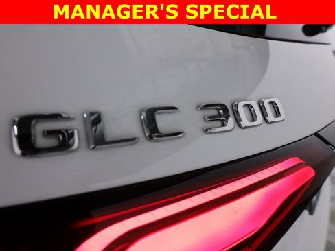 Certified 2025 Mercedes-Benz GLC 300 4MATIC image 50