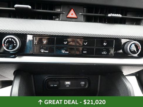 Used 2024 Kia Sportage LX image 40