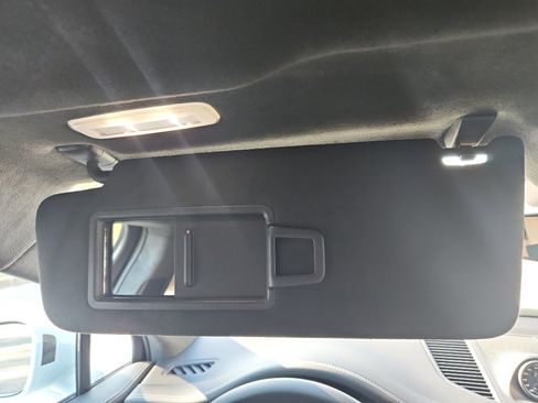 New 2026 Porsche Macan GTS image 38