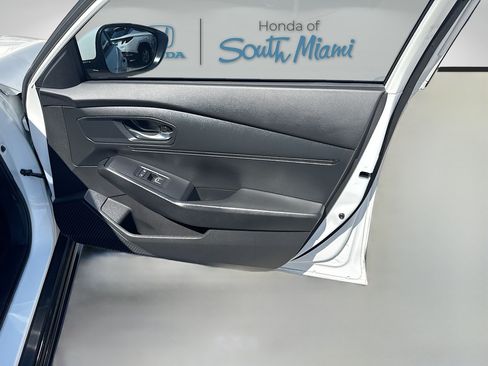 Certified 2024 Honda Accord LX image 32