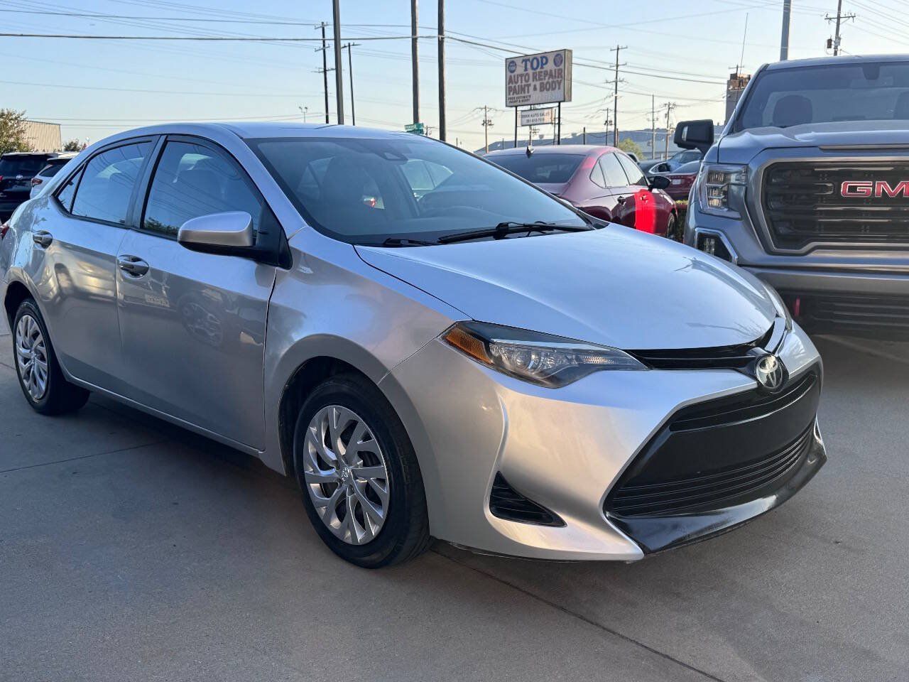 Used 2019 Toyota Corolla LE w/ Carpet Mat Package (TMS) FWD image 3