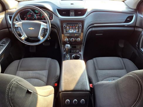 Used 2015 Chevrolet Traverse LT w/ Style and Technology Package image 10