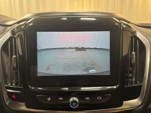 Used 2019 Chevrolet Traverse LT image 23