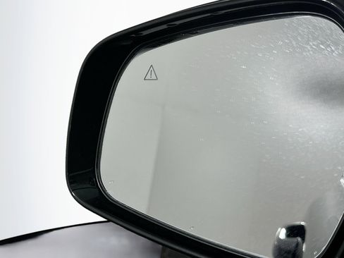 Used 2024 Kia Sorento S image 16