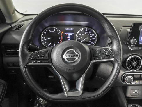 Used 2020 Nissan Sentra S image 25