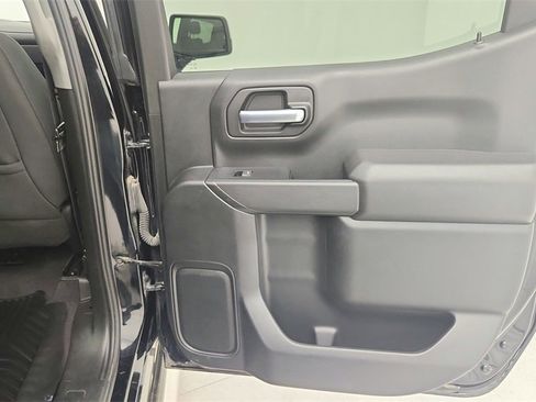 Used 2021 Chevrolet Silverado 1500 LT image 33