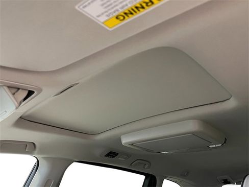 New 2026 Honda Odyssey Touring image 15