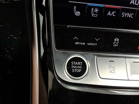 New 2025 Audi A8 L 3.0T image 18