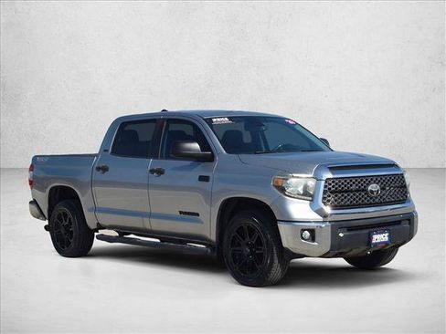 Used 2020 Toyota Tundra SR5 w/ SR5 Upgrade Package AWD/4WD image 3