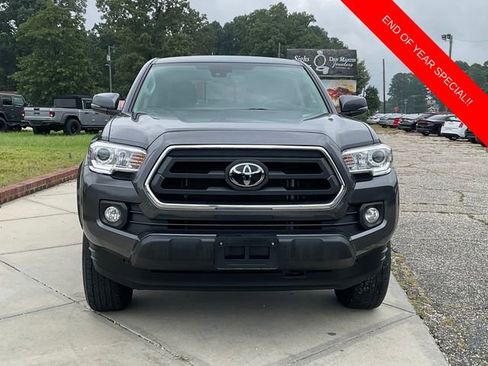 Used 2023 Toyota Tacoma SR5 w/ Technology Package image 2