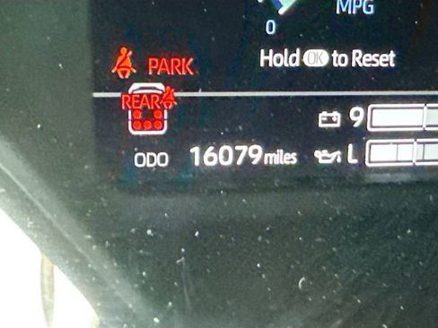 Used 2025 Toyota Sequoia Platinum AWD/4WD image 44