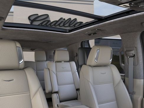 New 2026 Cadillac Escalade Platinum Luxury w/ LPO, Radiant Package AWD/4WD image 24