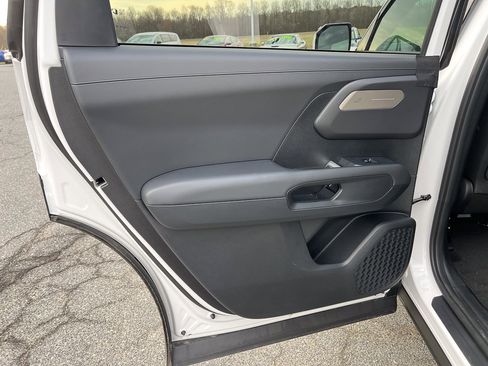Used 2027 Kia Telluride S w/ Towing Package FWD image 32