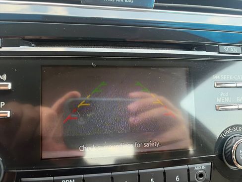 Used 2013 Nissan Altima 2.5 SL FWD image 20