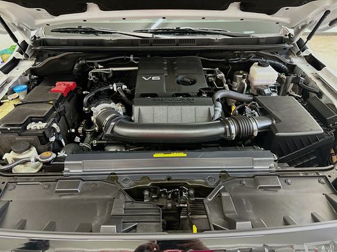 Used 2023 Nissan Frontier SV AWD/4WD image 33