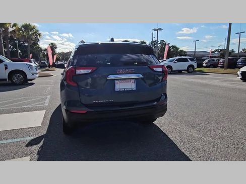 Used 2024 GMC Terrain SLE w/ Driver Convenience Package image 31