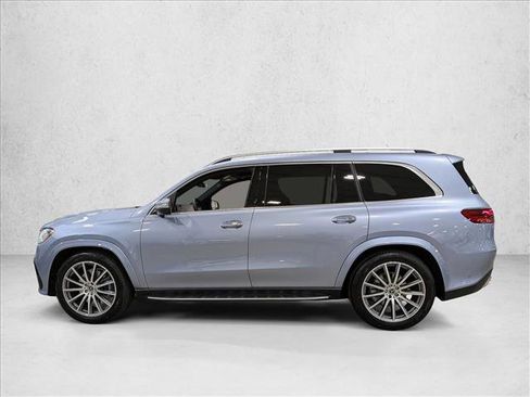 New 2026 Mercedes-Benz GLS 580 4MATIC image 5